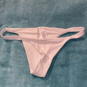 Never worn Vitamin A bathing suit bottoms
